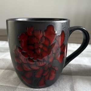 Zinnia Blooms by‎ Gibson Coffee Mug Cup Black Red Zinnia